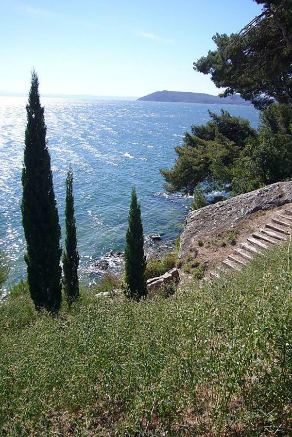 Piscine privée chauffée Proche des plages Istres Extérieur photo